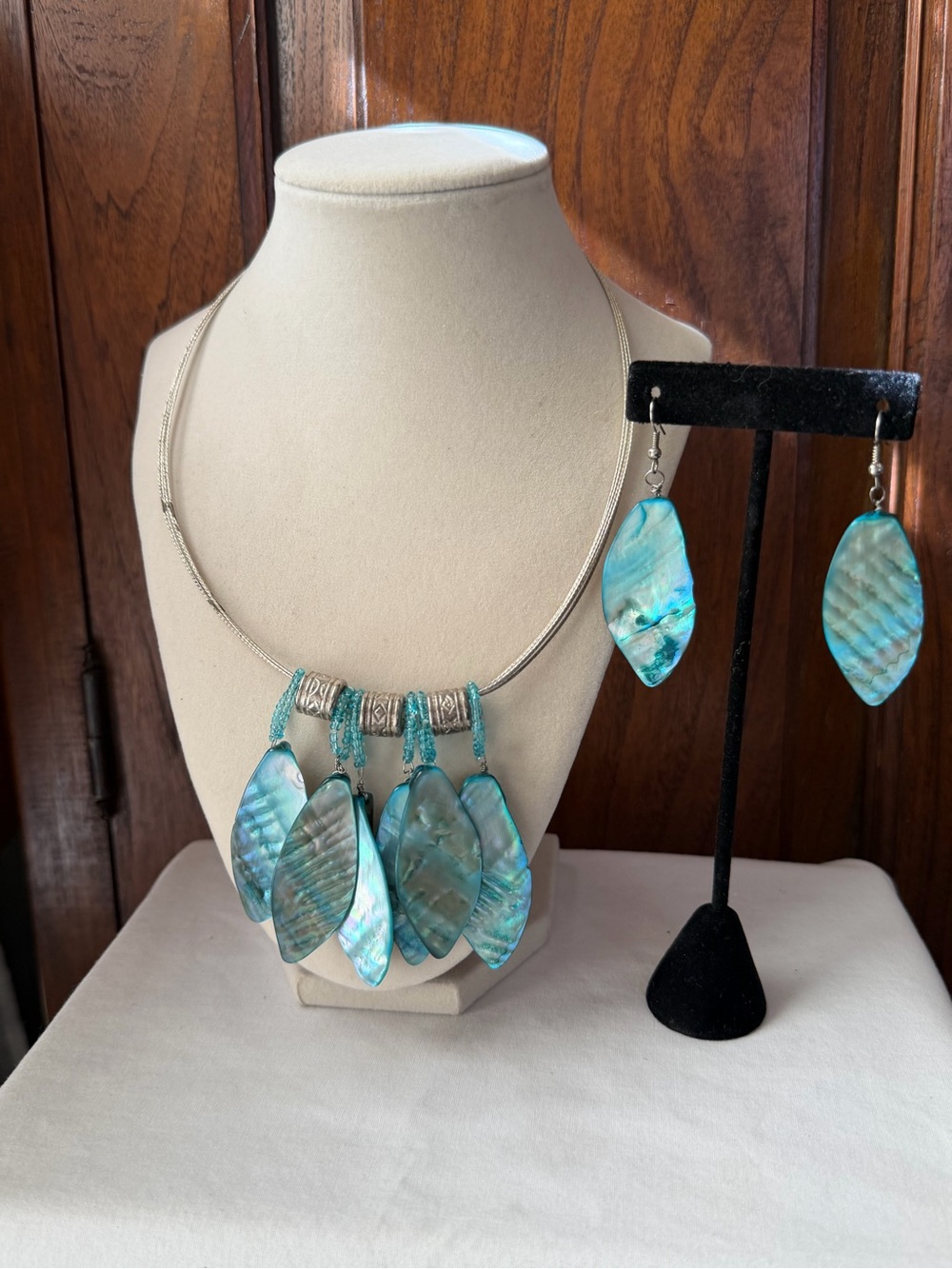 Turquoise Blue Abalone Shell Statement Necklace & Earrings Set Silver Tone